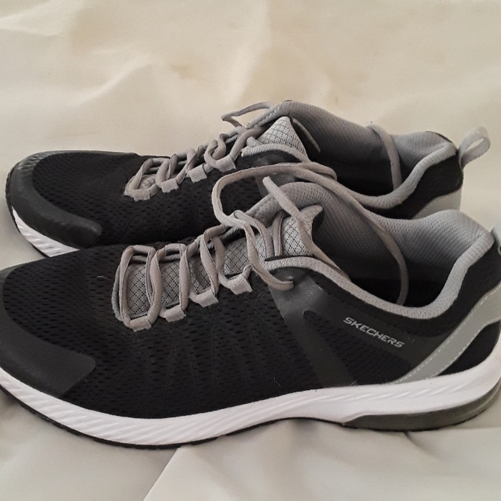 Men's sneakers